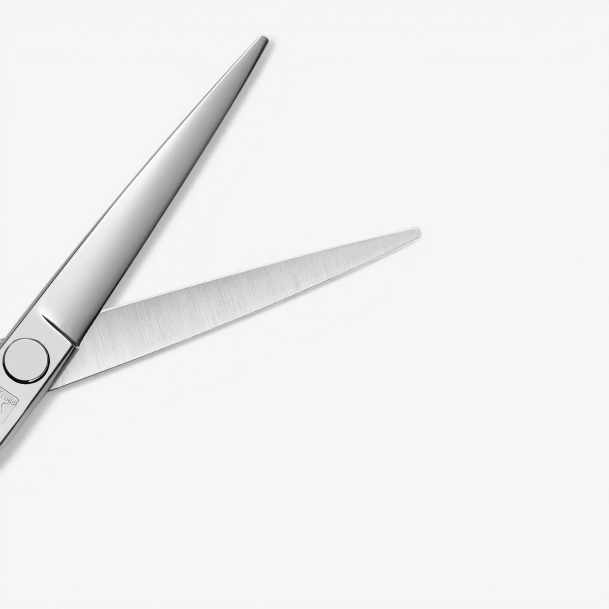 Titan 6" T3D60 Japanese Steel Hair Cutting Scissors