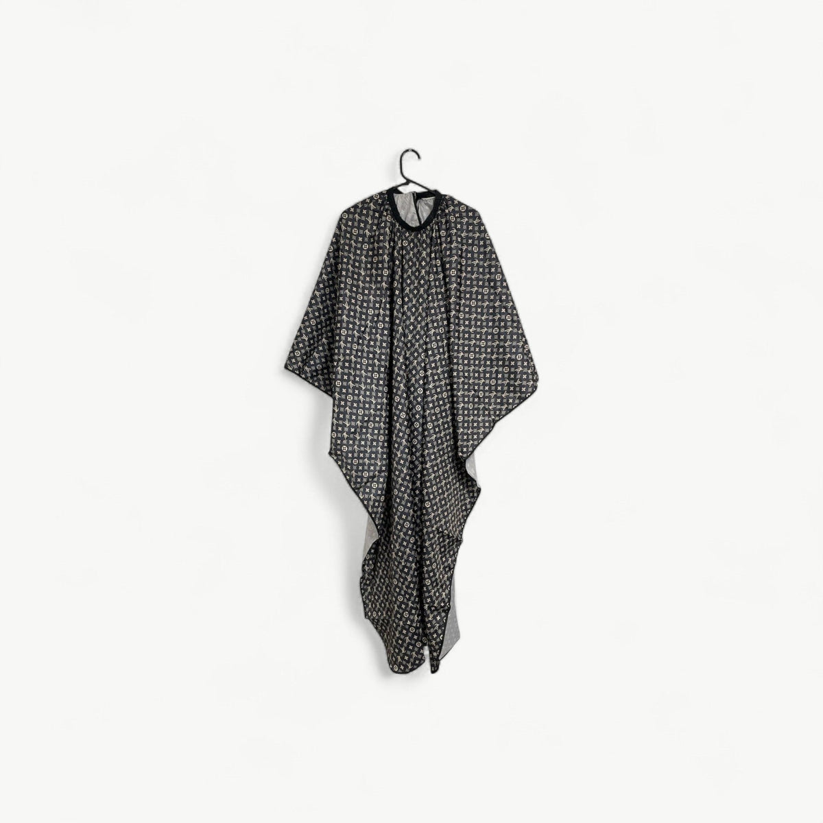 Luxury Professional Hair Cutting Cape | LV Style Black